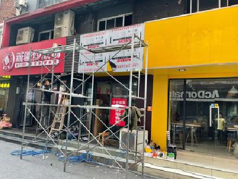 枣阳制作广告招牌如何避免它发黄？